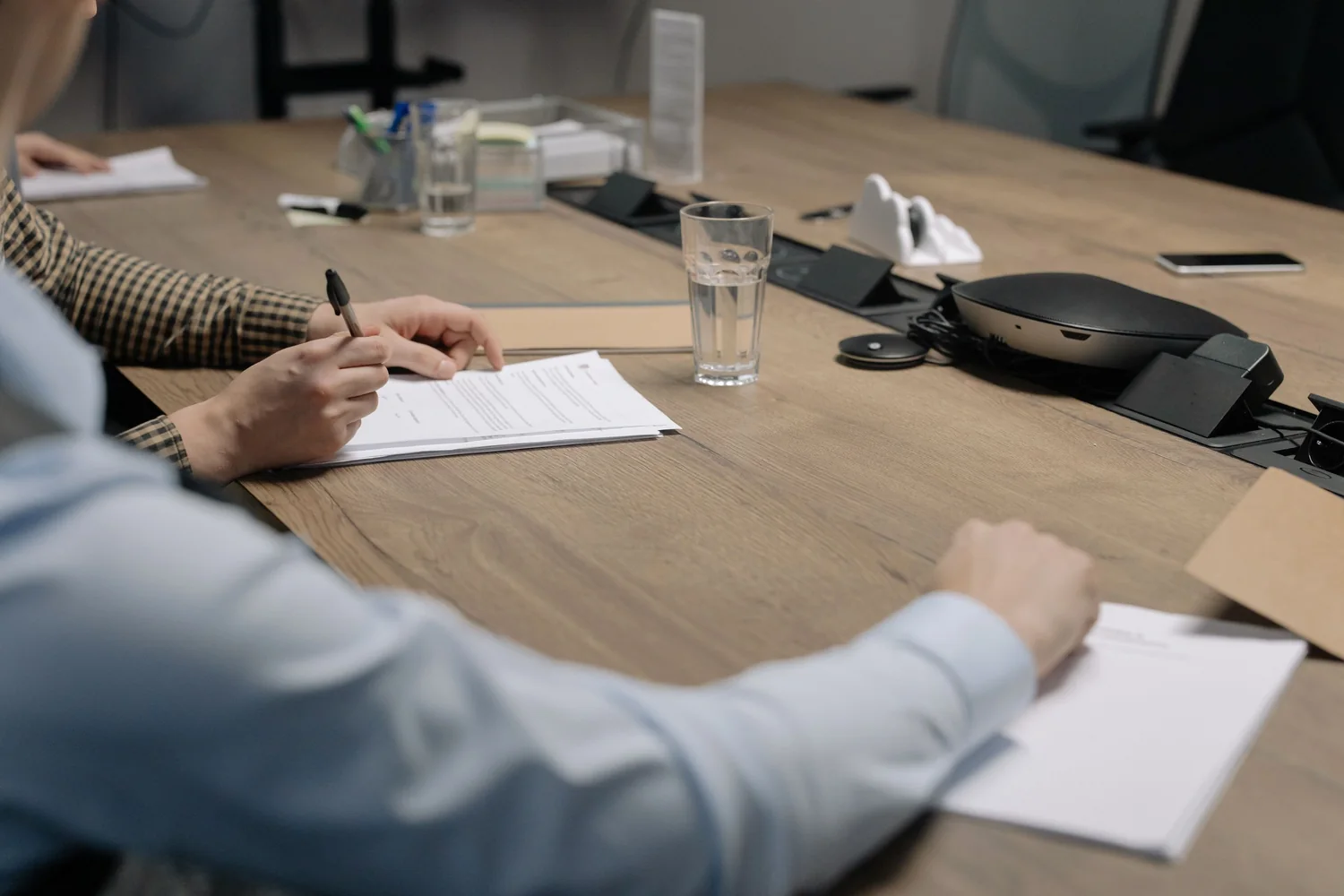 Power of attorney being signed at the notary appointment in Dubai